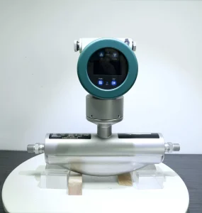 Compact Coriolis Mass Flow Meter High Precision Water Fluid Crude Oil OEM Customizable Stainless Steel +/-0.2% Accuracy