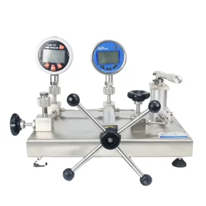 Digital Pneumatic Pressure Calibration Gauge High Accuracy 1% Pressure Measurement Instrument for Laboratory Testing