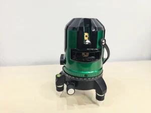 Industrial and DIY Grade High Precision Laser Level with 4 Green Lines 360 Degree Rotation 4 Line Projection